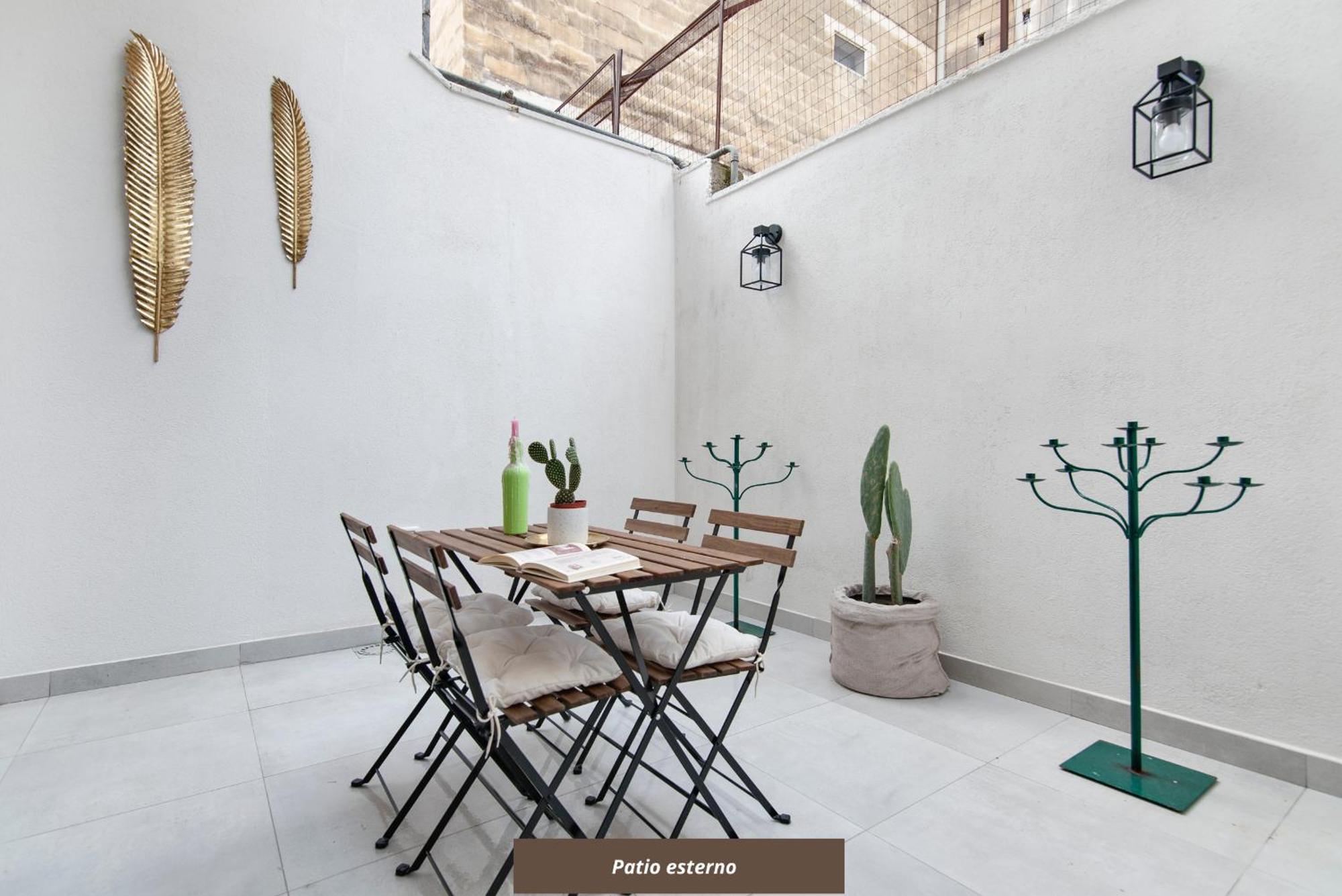 La Galla House - Sit Apartment Lecce Extérieur photo